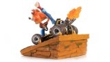First4figures Crash Team Racing Nitro Fueled Crash In Kart Resin 31cm
