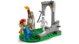 Joc Lego Fortnite Peely & Sparkplugs Camp (77075)