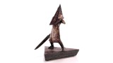 Figurina Statueta Silent Hill 2 Red Pyramid Thing Resin 46cm
