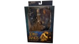Figurina Joc Diamond Deluxe Lord Of The Rings S3 Aragorn With Sauron Parts 18cm