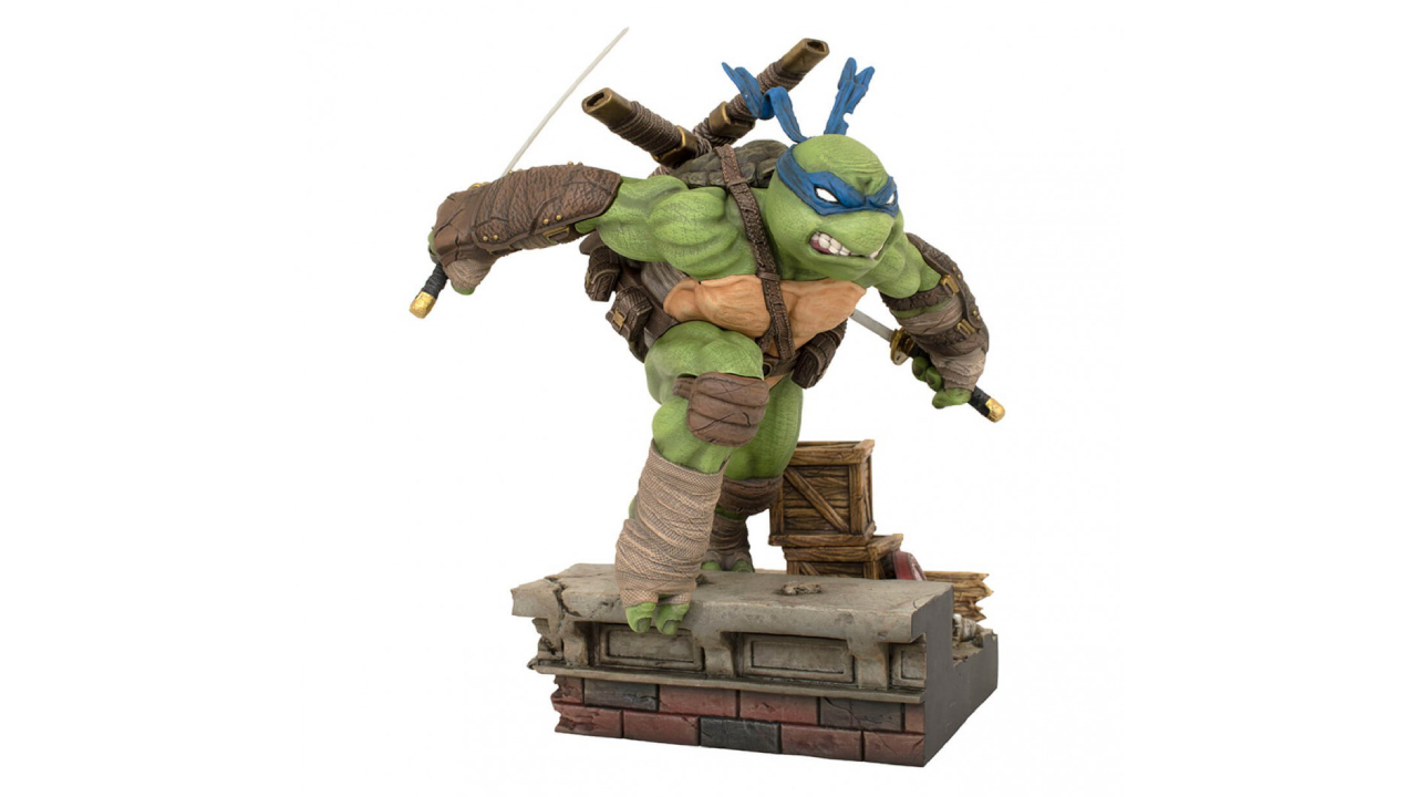 Teenage Mutant Ninja Turtle Gallery Leonardo PVC Statue main image 1
