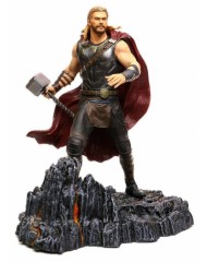Diamond Marvel Gallery Thor Ragnarok 25 Cm