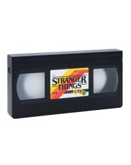 Lampa Stranger Things Vhs Logo