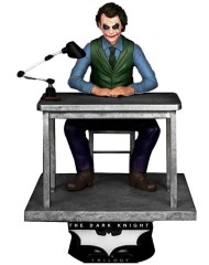 Bk D Stage The Dark Knight Trilogy The Joker Diorama 15cm
