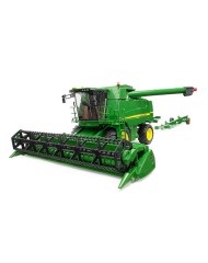 Bruder John Deere T670i Harvester (br2132)