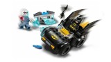 Joc Lego Super Heroes Batmantm & Batmobiletm Vs. Mr. Freezetm (76301)